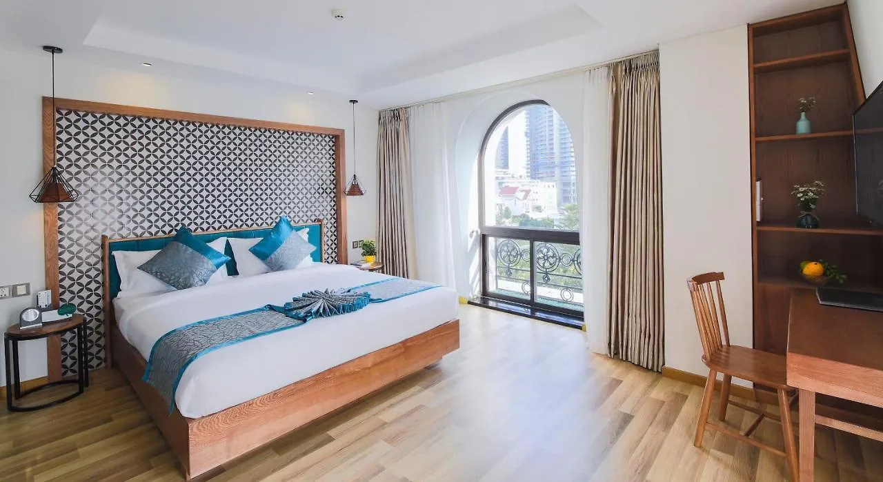 Brilliant Majestic Hotel Da Nang